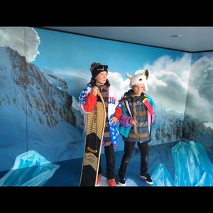 Meet your Posher, C a sh